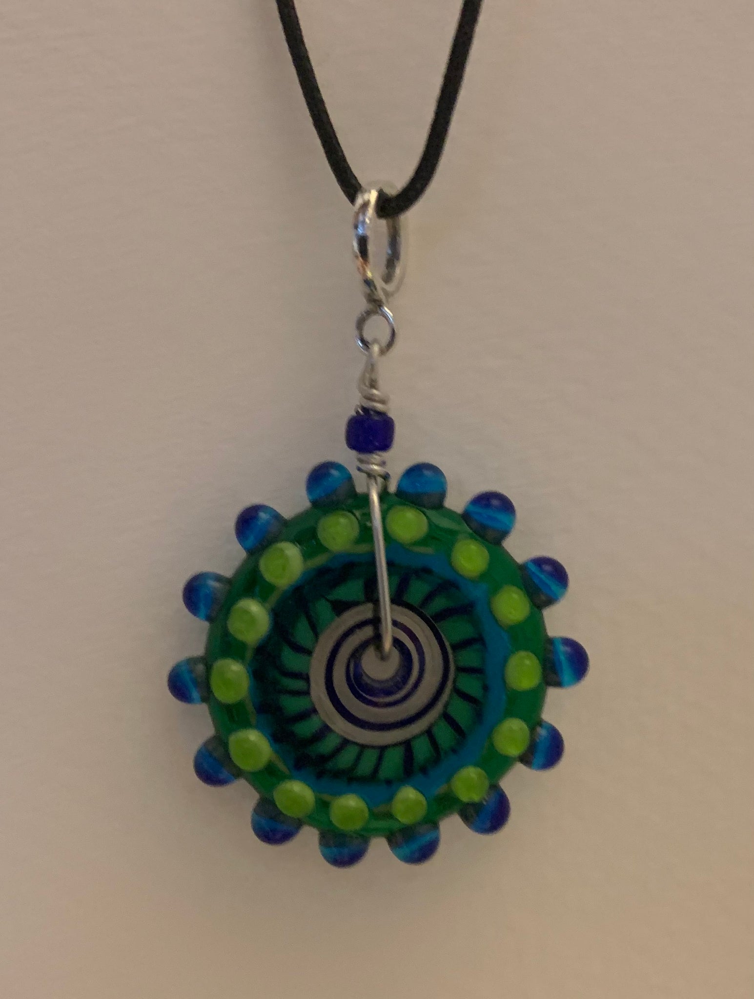 Disc bead pendant blue green