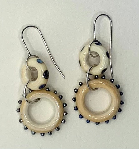 Symmetrical earrings