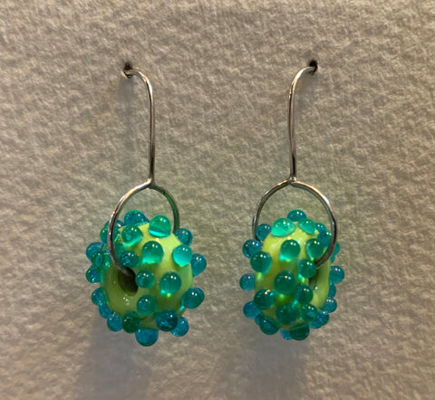 Circle earrings (pea green with aqua dots)