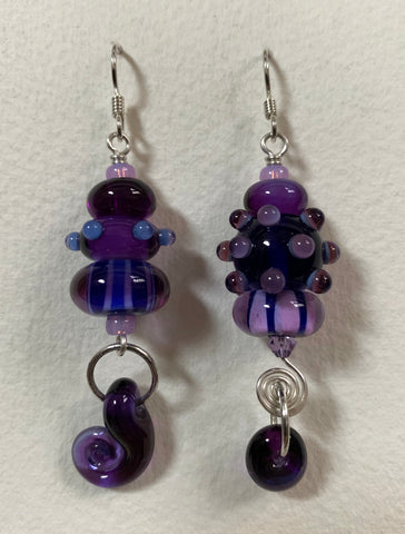 Large asymmetrical earrings (purple)