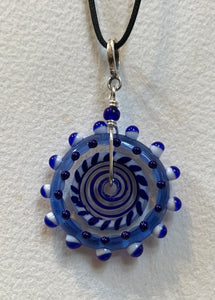 Disc bead pendant blue and white